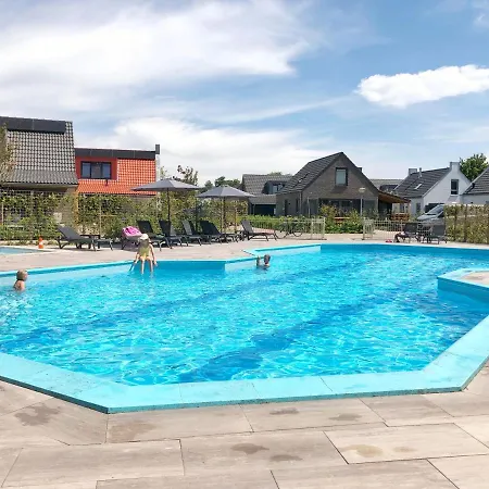 74 Op Recreatiepark De Wielen Vakantiehuis