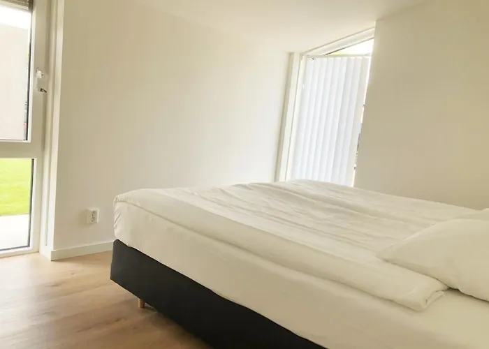 74 Op Recreatiepark De Wielen * Синт-Мартен